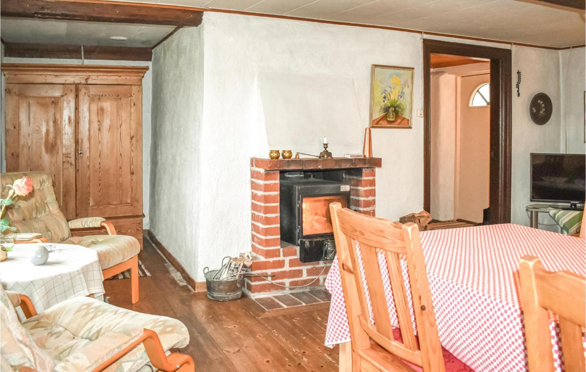 1 Bedroom Cozy Home In Simrishamn Gladsax Extérieur photo
